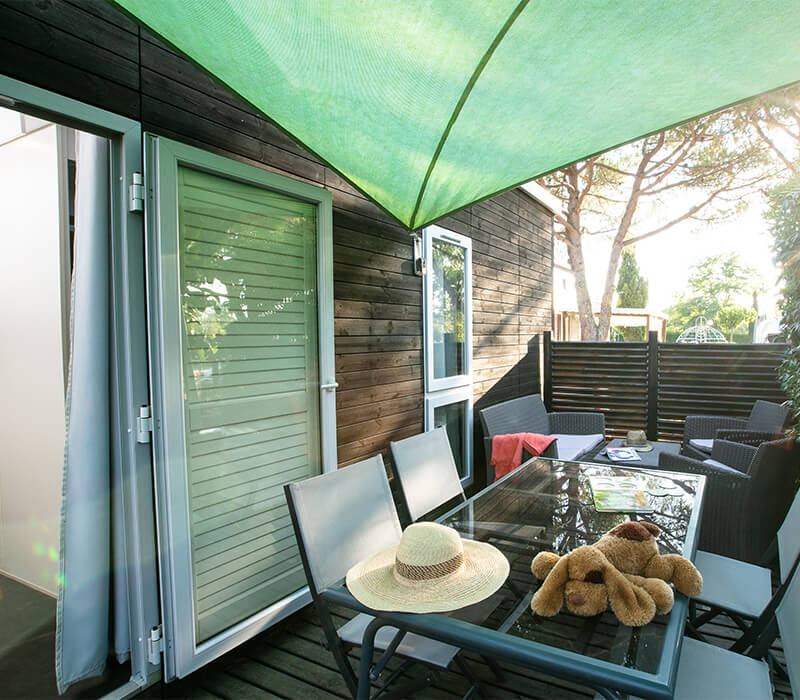 Terrasse mobil-home gamme premium 41m² - Camping Le Neptune Agde